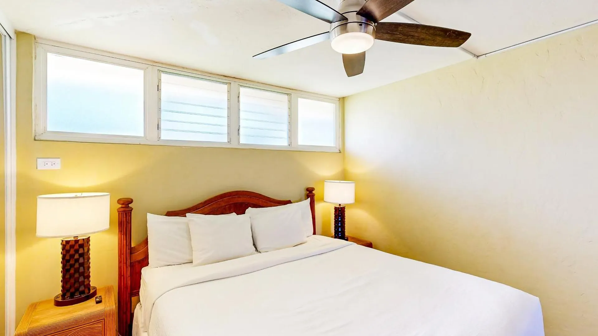 Hale Ono Loa Condo Kahana 0*,