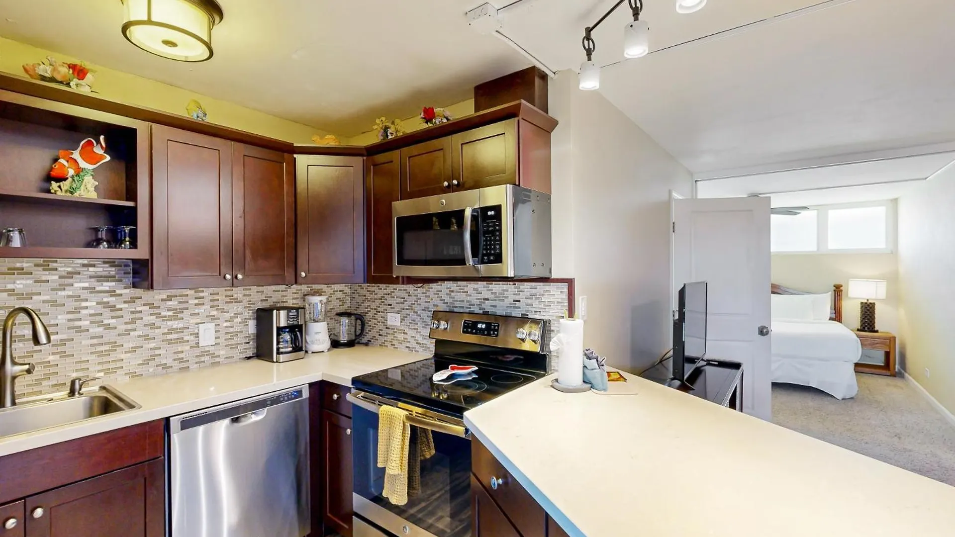 Hale Ono Loa Condo Kahana 0*,